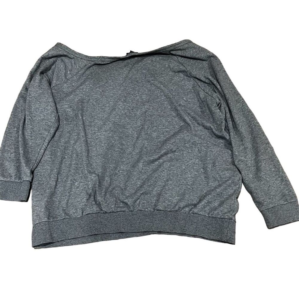 Torrid Women's Plus Size 3 Gray Off Shoulder Sweatshirt Pink Sequin Lips Casual - Picture 7 of 9
